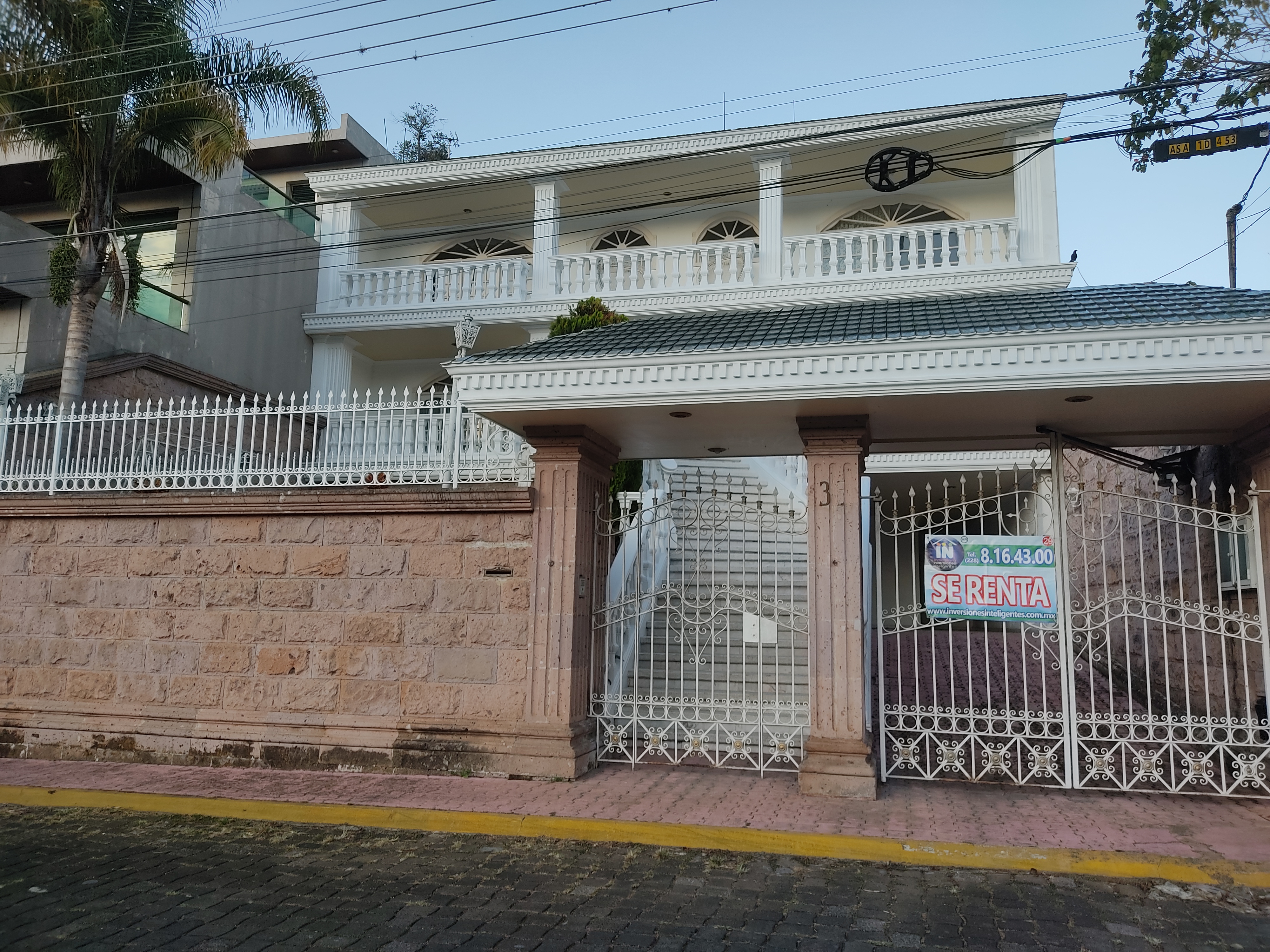 VENTA/RENTA RESIDENCIA FRENTE AL LAGO DE LAS ANIMAS, XALAPA. 4