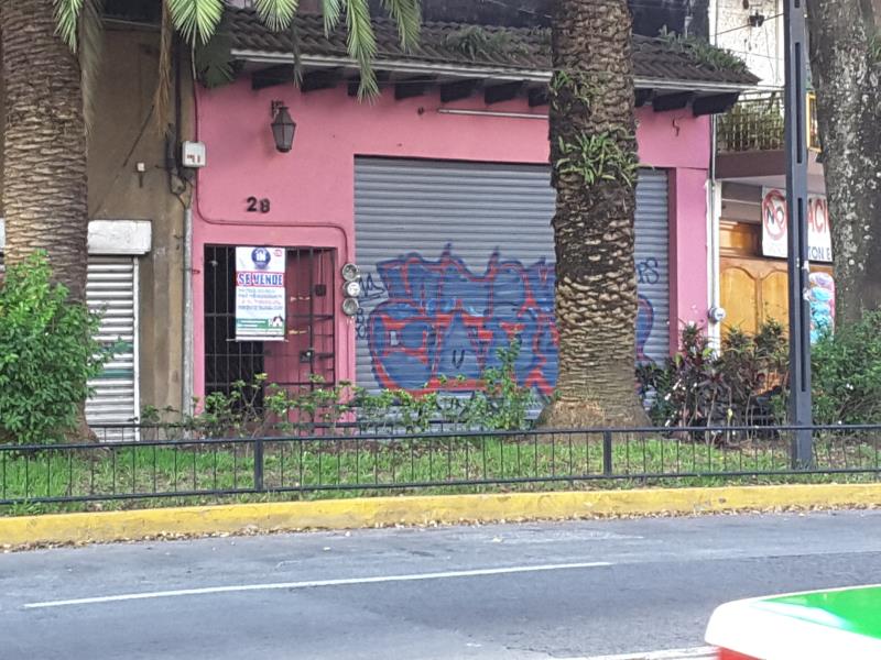 INVERSIONISTAS LOCAL COMERCIAL, CENTRO DE XALAPA, CERCA DEL PARQUE